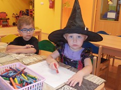 OSLAVA HALLOWEENU V MATEŘSKÉM CENTRU _12