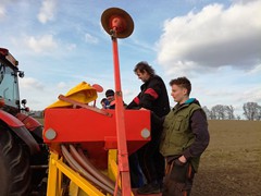 Polní práce - setí 2017 _8